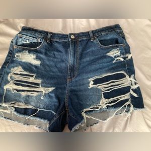 American eagle mom shorts. Size 18